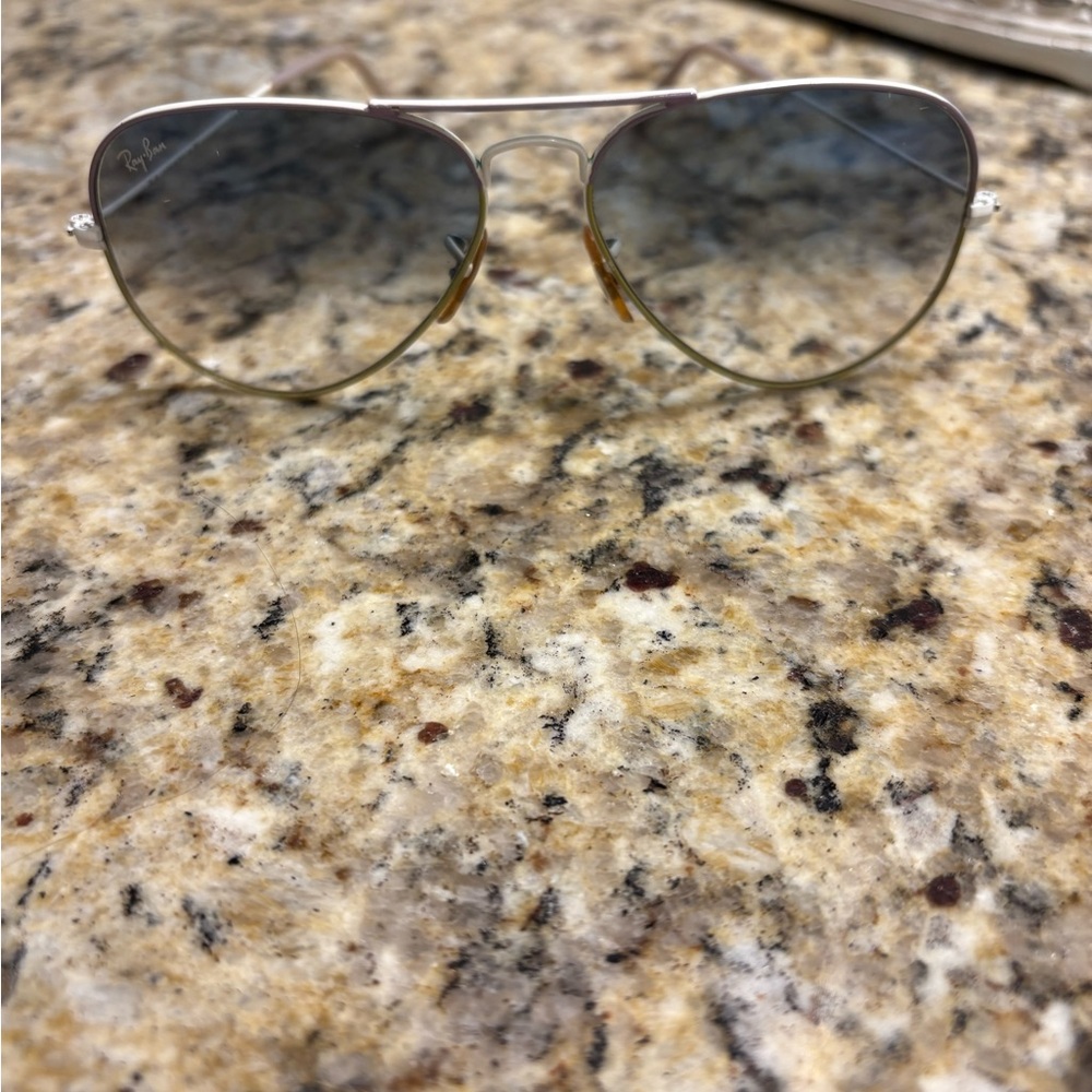 Ray-Ban Silver Aviator Sunglasses with Gradient Lenses Purple/White